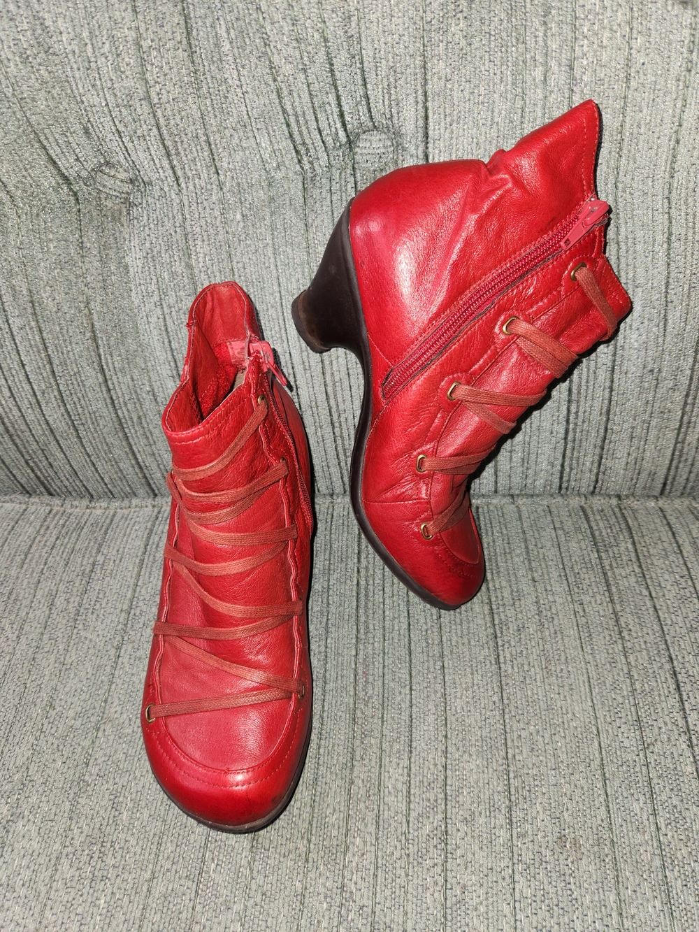 🍉Miz Mooz "Claudia"  Red Leather Ankle Booties.
